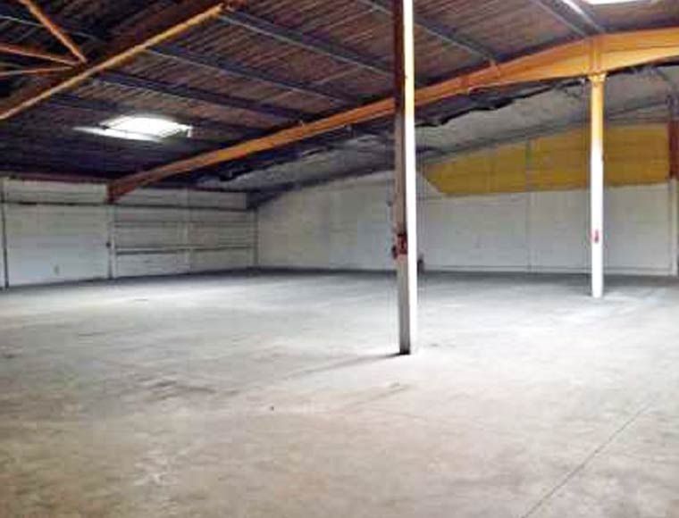 Light industrial premises for rent in Lomme Set Up In France
